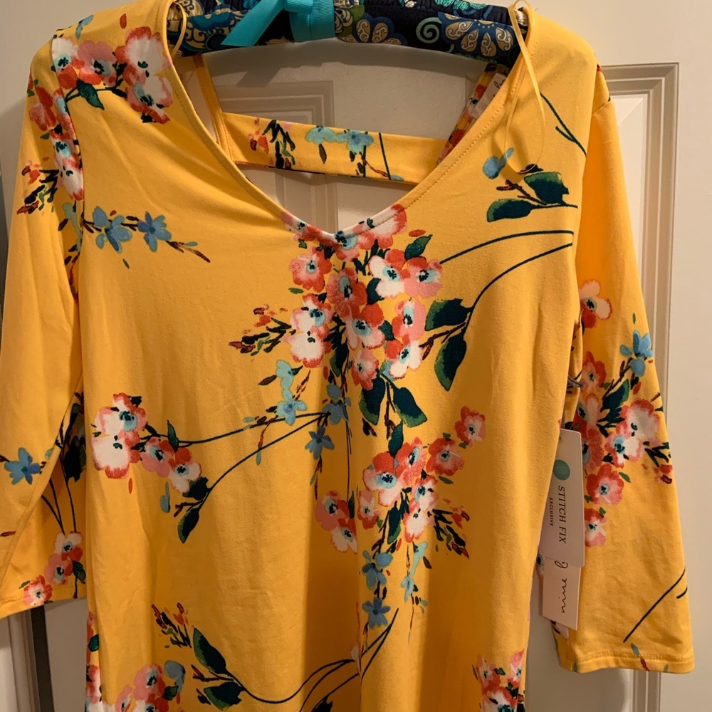 Nine Britton Silvia Back Detail Knot Top
